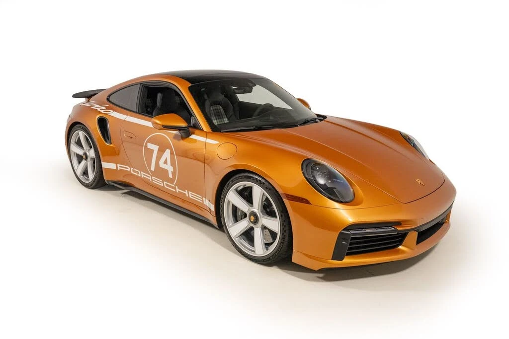 2025 Porsche 992 Turbo - Image 9 of 31