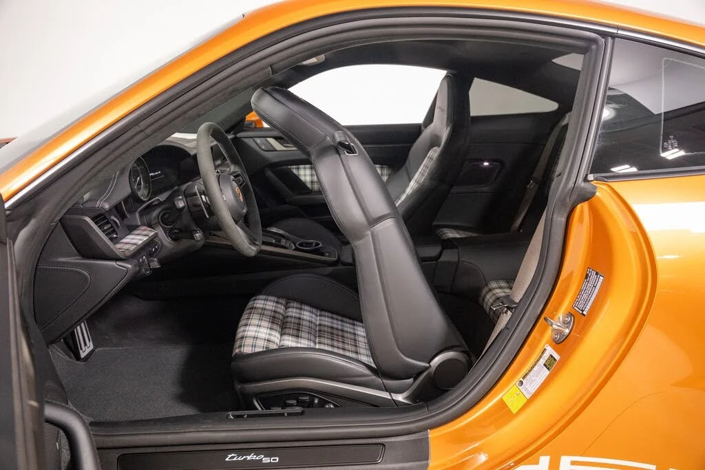 2025 Porsche 992 Turbo - Image 23 of 31