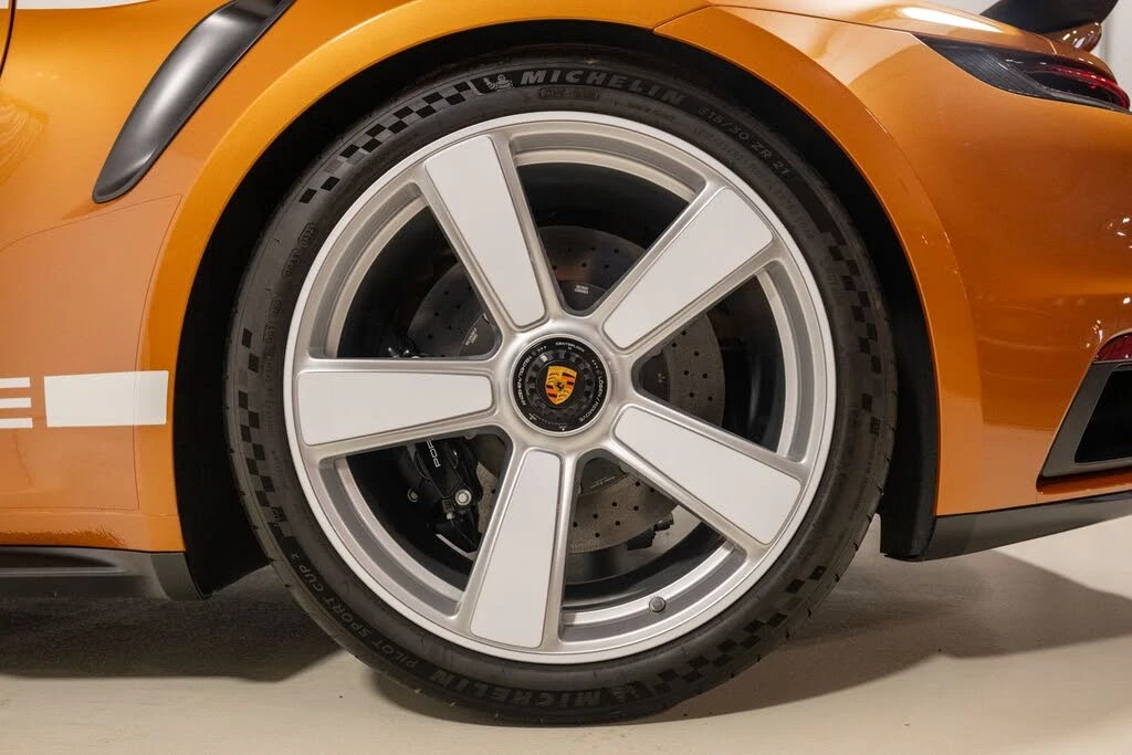 2025 Porsche 992 Turbo - Image 14 of 31