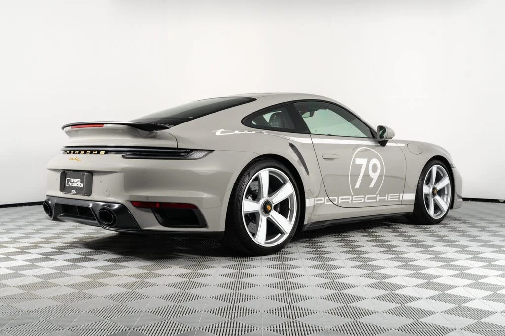 2025 Porsche 992 Turbo - Image 9 of 31