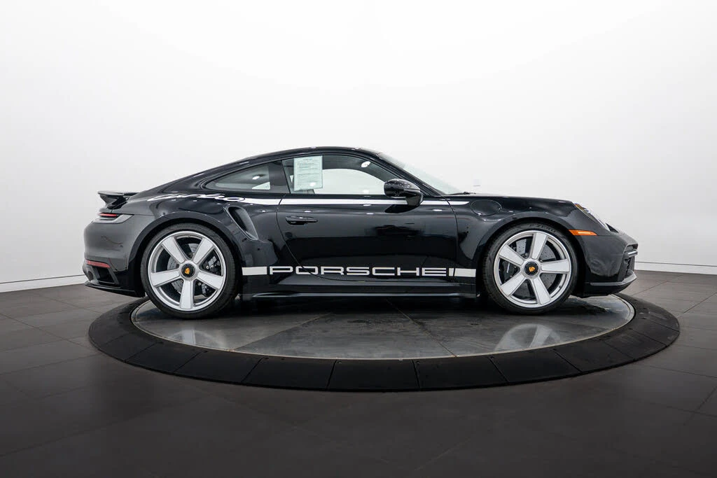 2025 Porsche 992 Turbo - Image 8 of 30