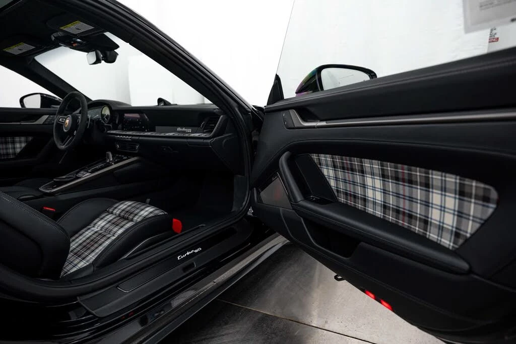 2025 Porsche 992 Turbo - Image 16 of 30