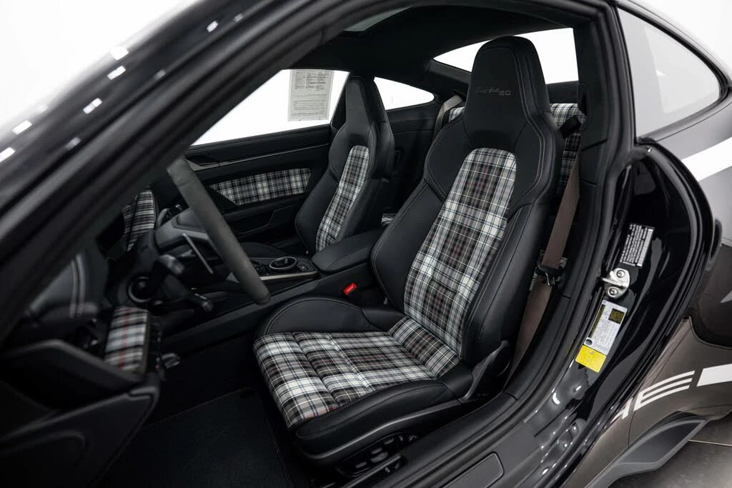 2025 Porsche 992 Turbo - Image 5 of 30
