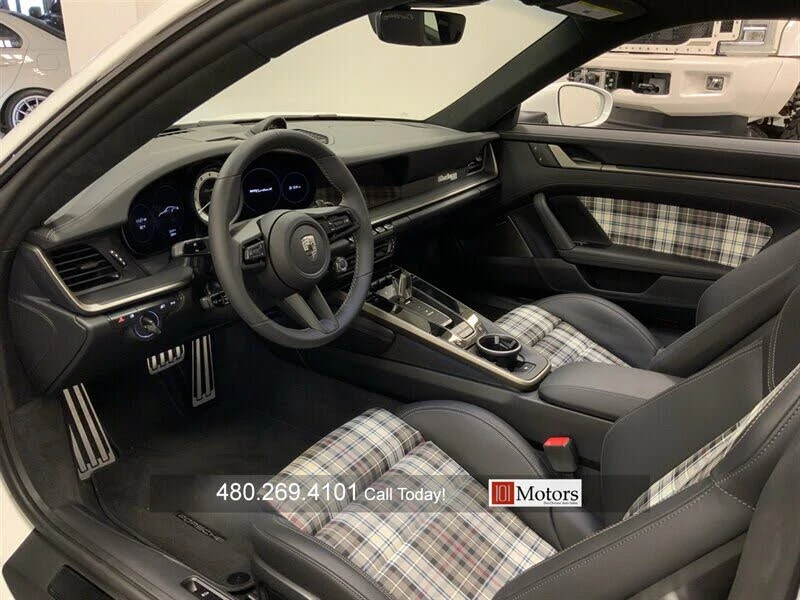 2025 Porsche 992 Turbo - Image 11 of 31
