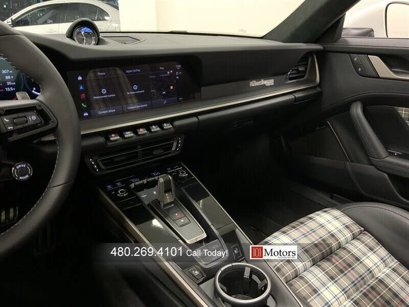 2025 Porsche 992 Turbo - Image 14 of 31