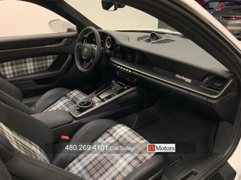 2025 Porsche 992 Turbo - Image 21 of 31
