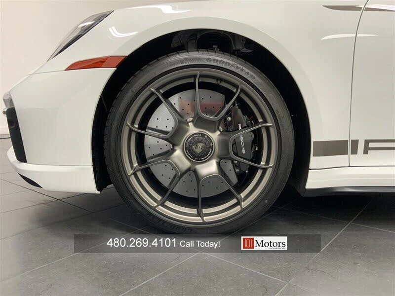 2025 Porsche 992 Turbo - Image 25 of 31