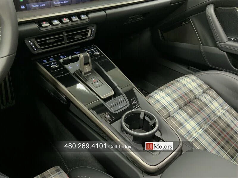 2025 Porsche 992 Turbo - Image 17 of 31