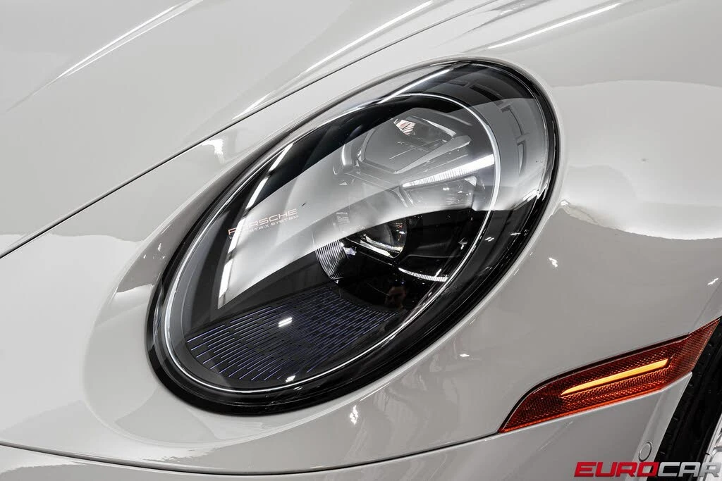 2025 Porsche 992 Turbo - Image 12 of 31