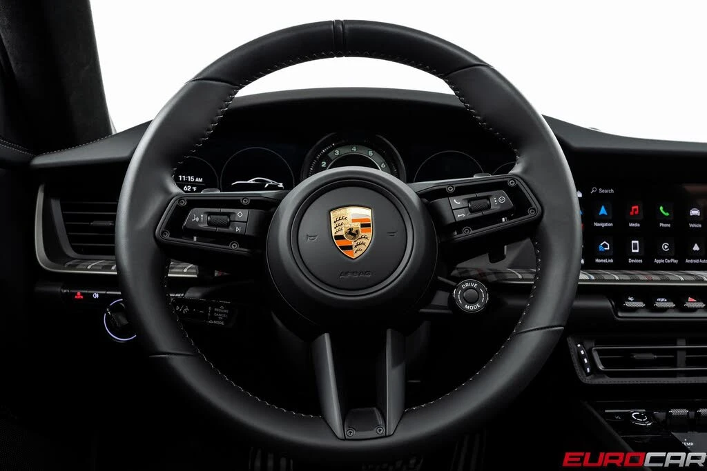 2025 Porsche 992 Turbo - Image 29 of 31