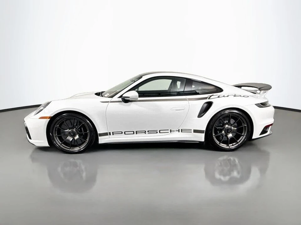 2025 Porsche 992 Turbo - Image 2 of 31