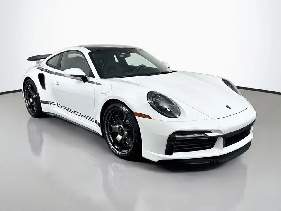 2025 Porsche 992 Turbo - Image 7 of 31