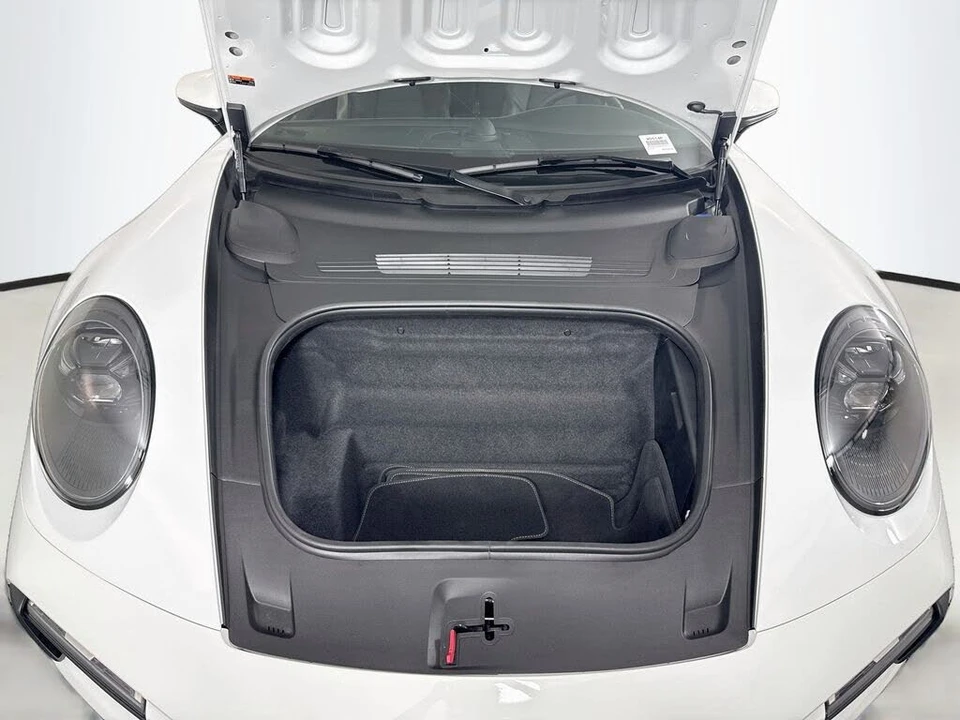 2025 Porsche 992 Turbo - Image 28 of 31