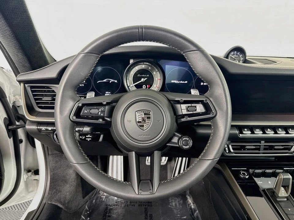 2025 Porsche 992 Turbo - Image 12 of 31