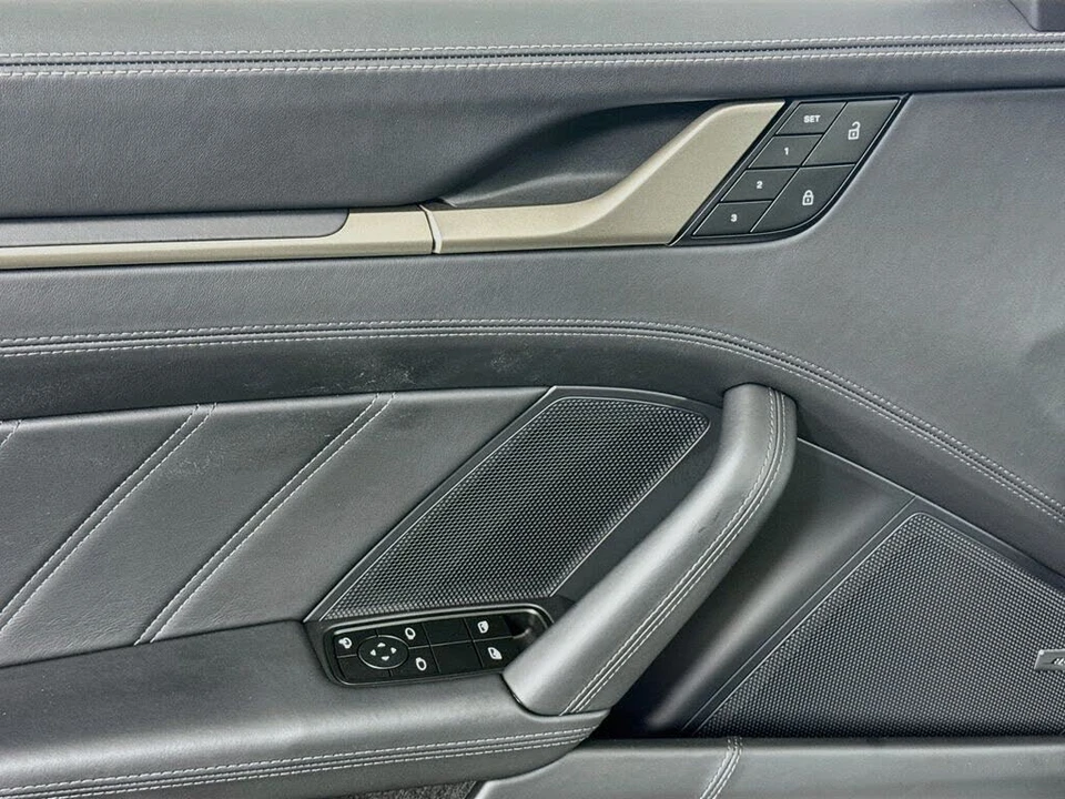 2025 Porsche 992 Turbo - Image 18 of 31