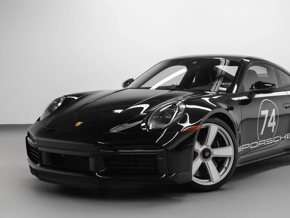 2025 Porsche 992 Turbo - Image 6 of 31