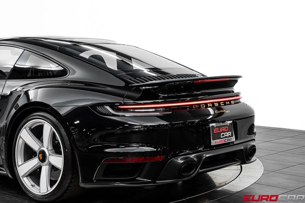 2025 Porsche 992 Turbo - Image 15 of 31