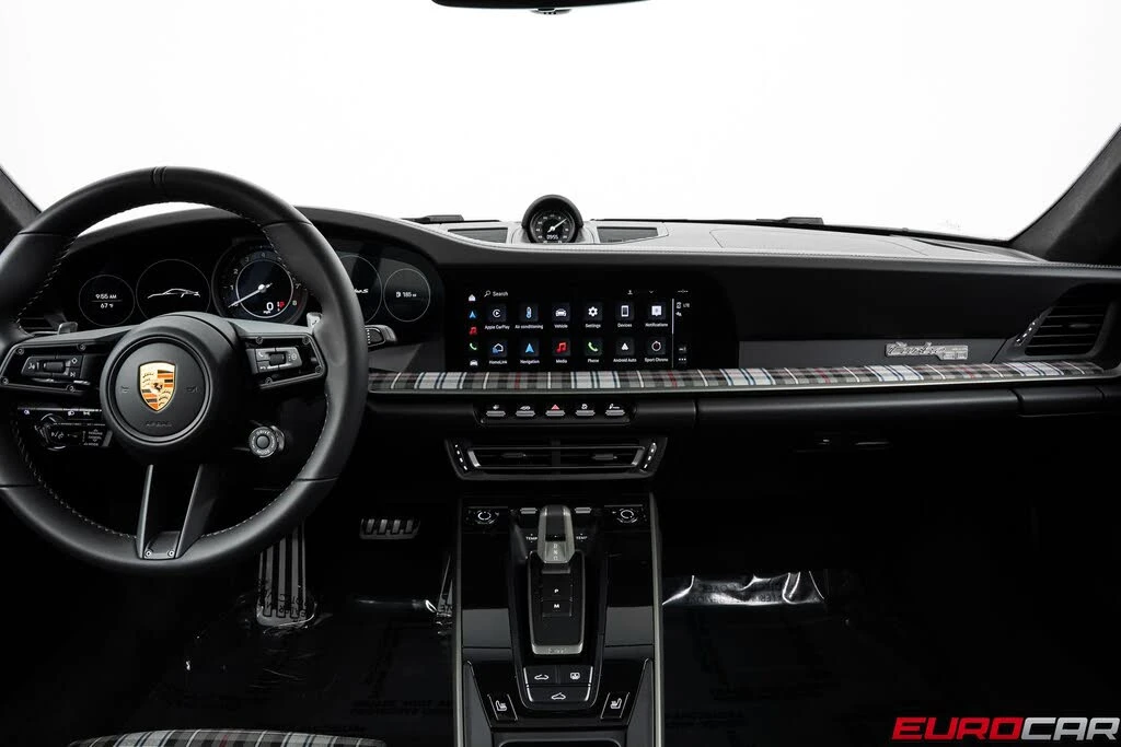 2025 Porsche 992 Turbo - Image 24 of 31