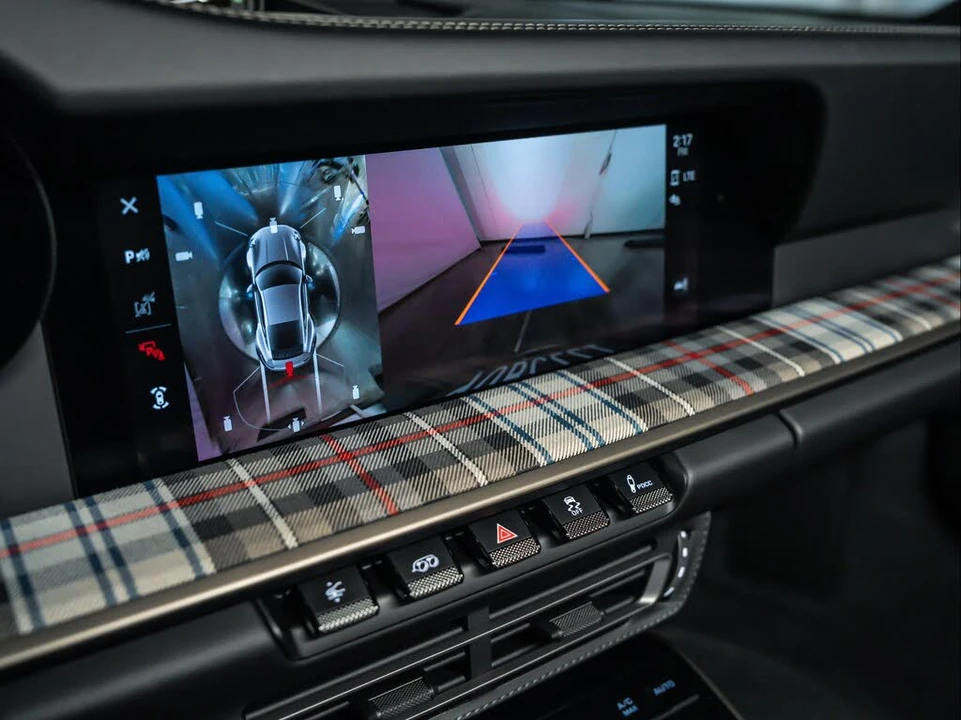2025 Porsche 992 Turbo - Image 27 of 31