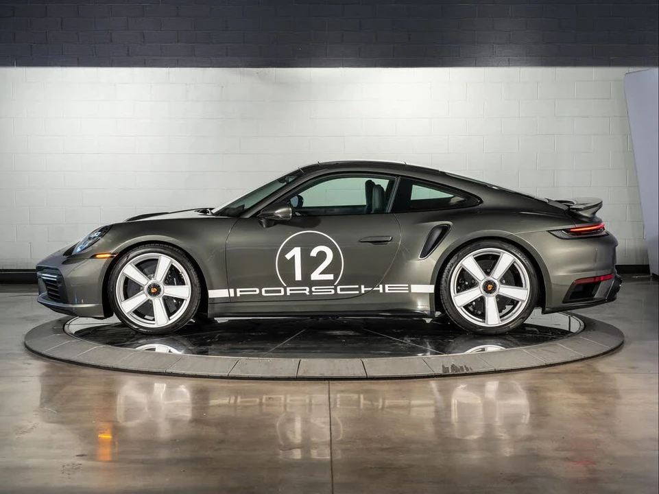 2025 Porsche 992 Turbo - Image 2 of 31