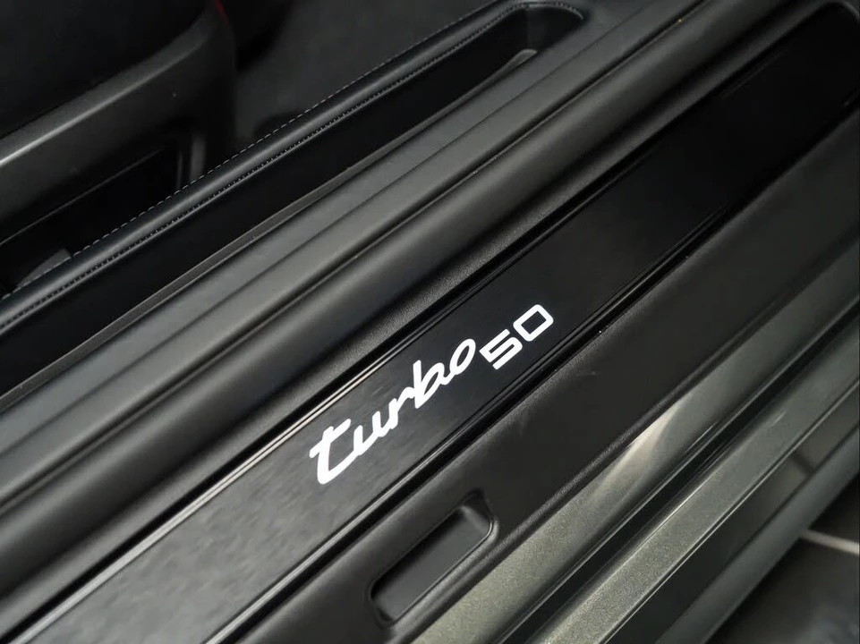 2025 Porsche 992 Turbo - Image 24 of 31