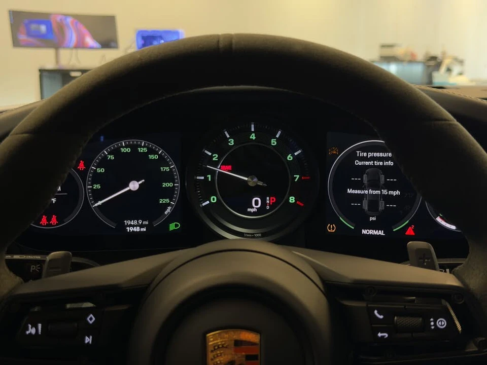 2025 Porsche 992 Turbo - Image 20 of 28