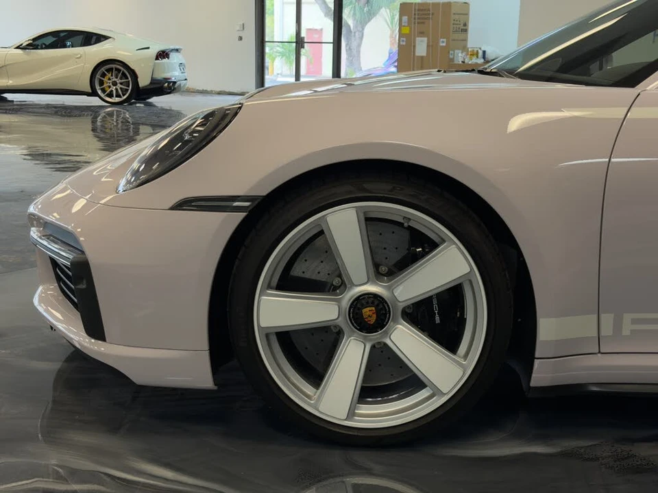 2025 Porsche 992 Turbo - Image 4 of 28