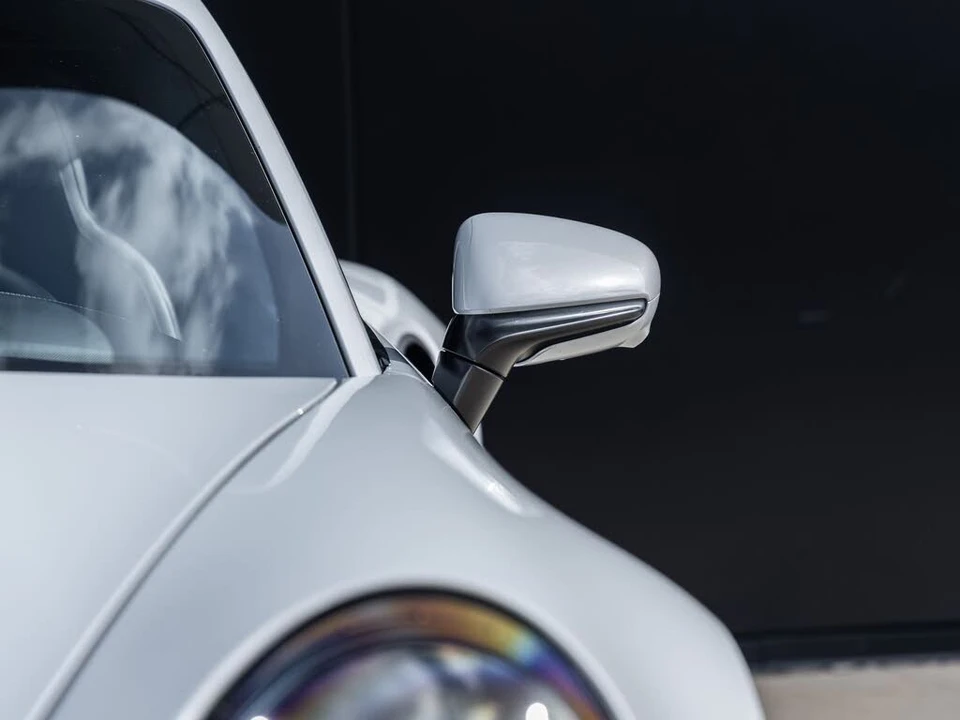2025 Porsche 992 Turbo - Image 28 of 31