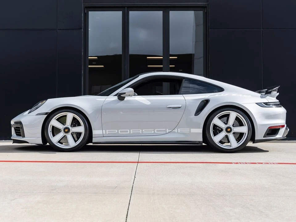 2025 Porsche 992 Turbo - Image 2 of 31
