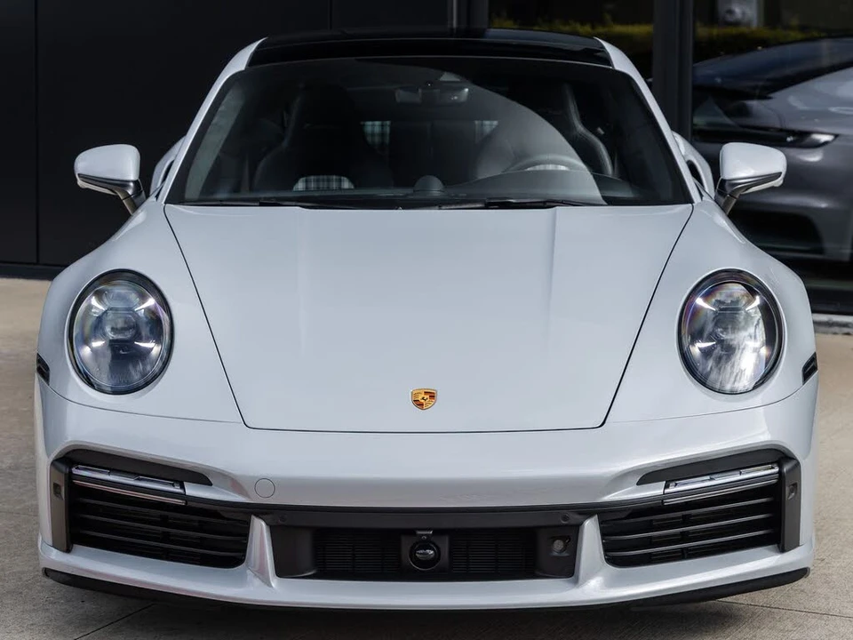 2025 Porsche 992 Turbo - Image 8 of 31