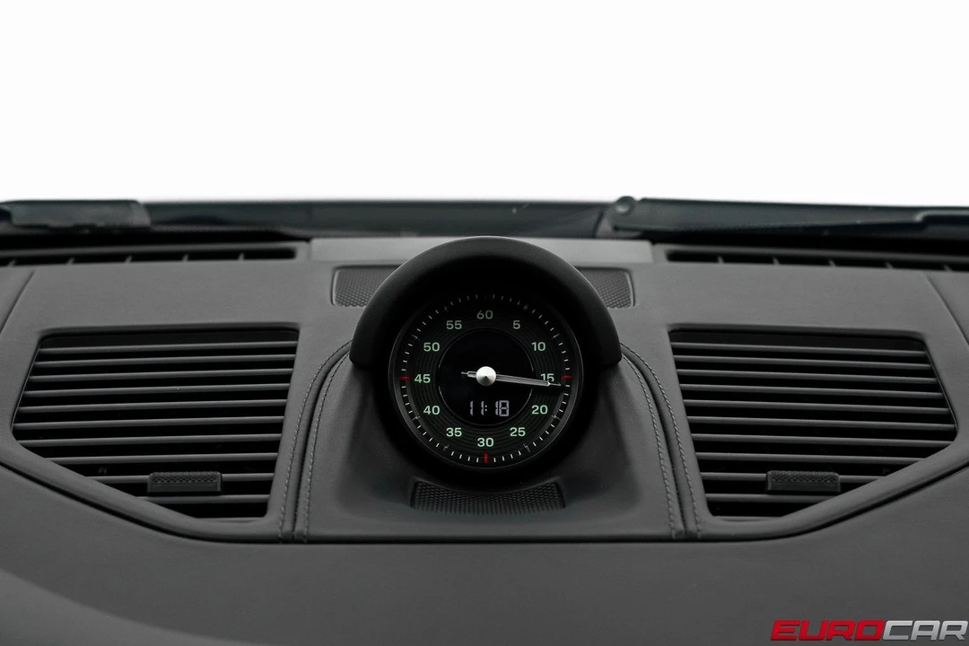 2025 Porsche 992 Turbo - Image 30 of 31