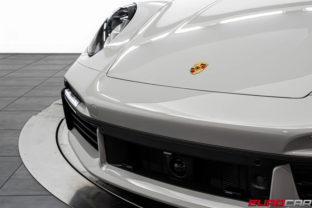 2025 Porsche 992 Turbo - Image 11 of 31