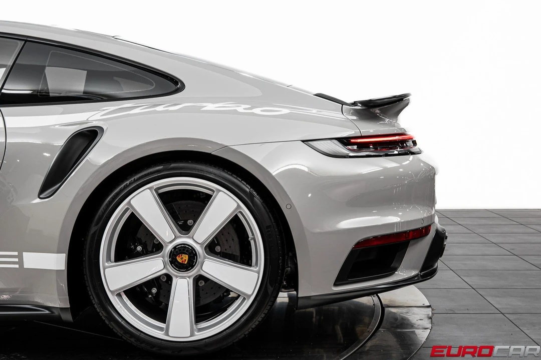 2025 Porsche 992 Turbo - Image 16 of 31