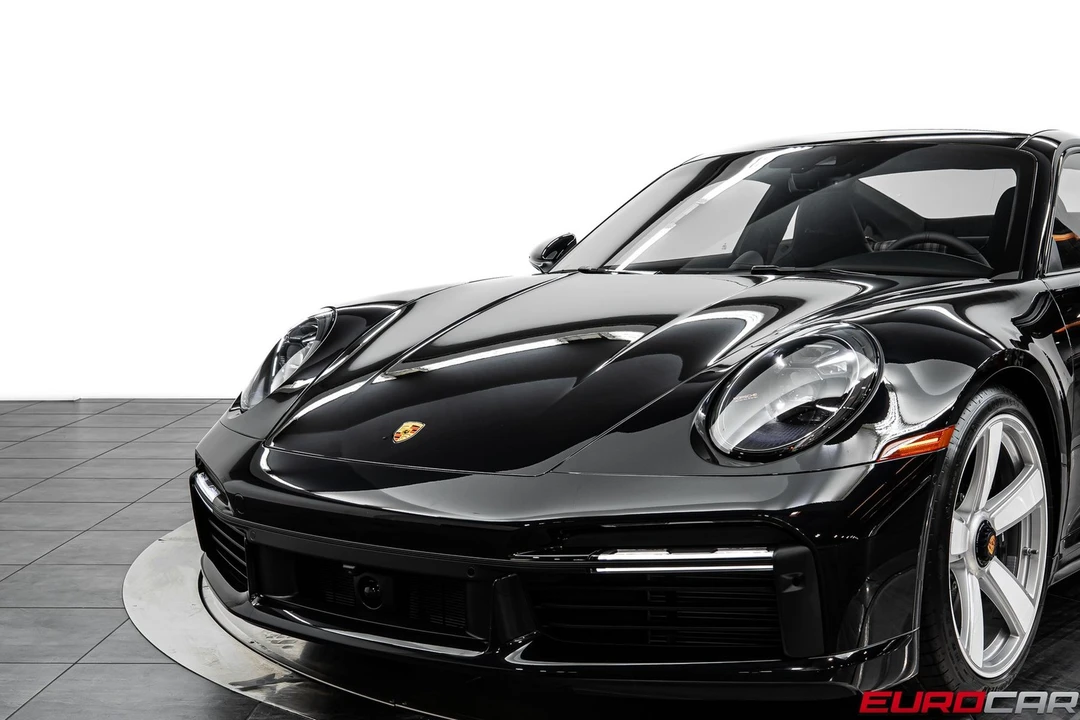 2025 Porsche 992 Turbo - Image 12 of 31