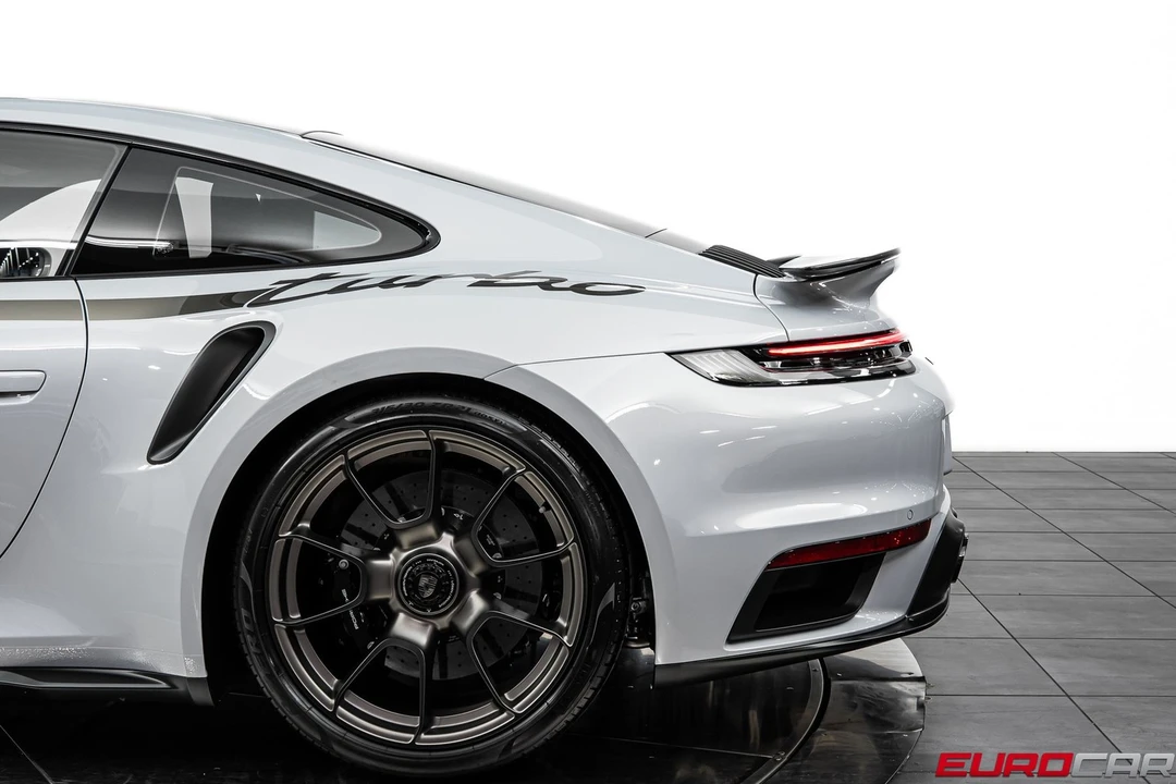 2025 Porsche 992 Turbo - Image 19 of 31