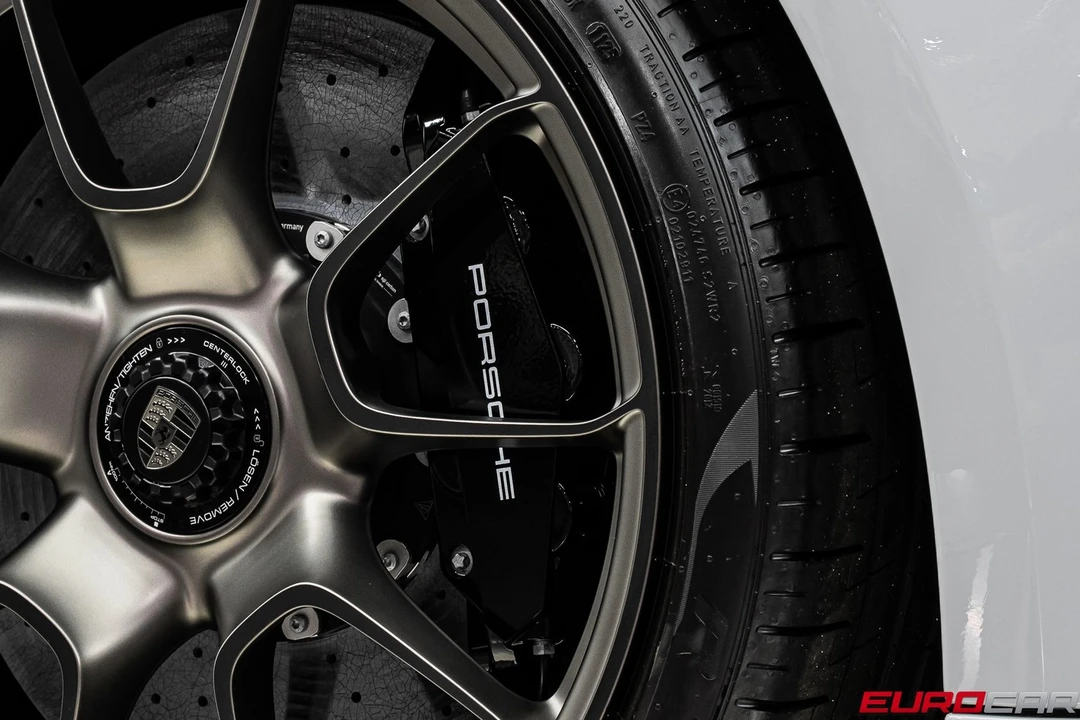 2025 Porsche 992 Turbo - Image 27 of 31