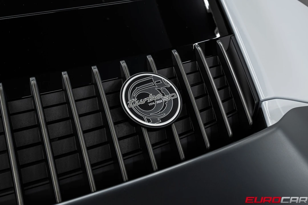 2025 Porsche 992 Turbo - Image 19 of 31