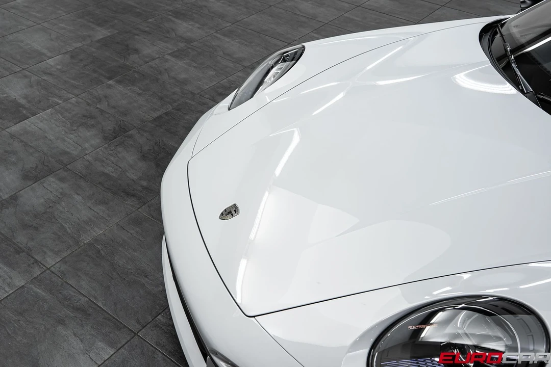 2025 Porsche 992 Turbo - Image 9 of 31