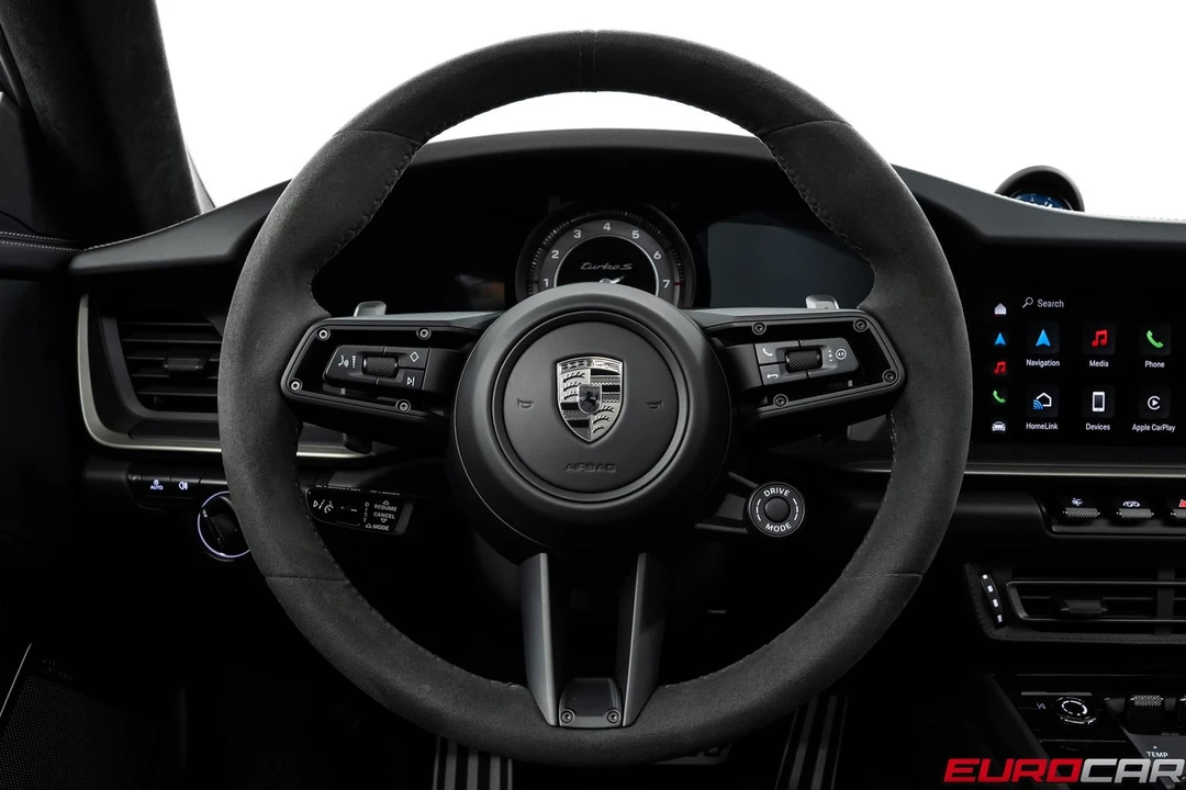 2025 Porsche 992 Turbo - Image 30 of 31
