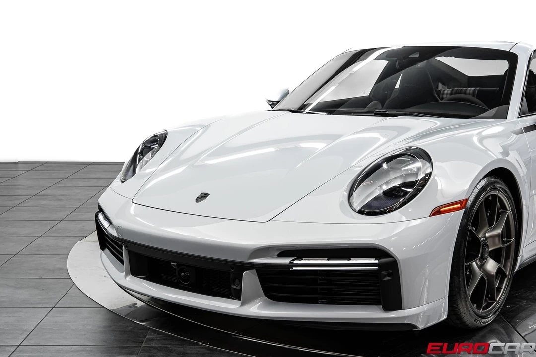2025 Porsche 992 Turbo - Image 13 of 31