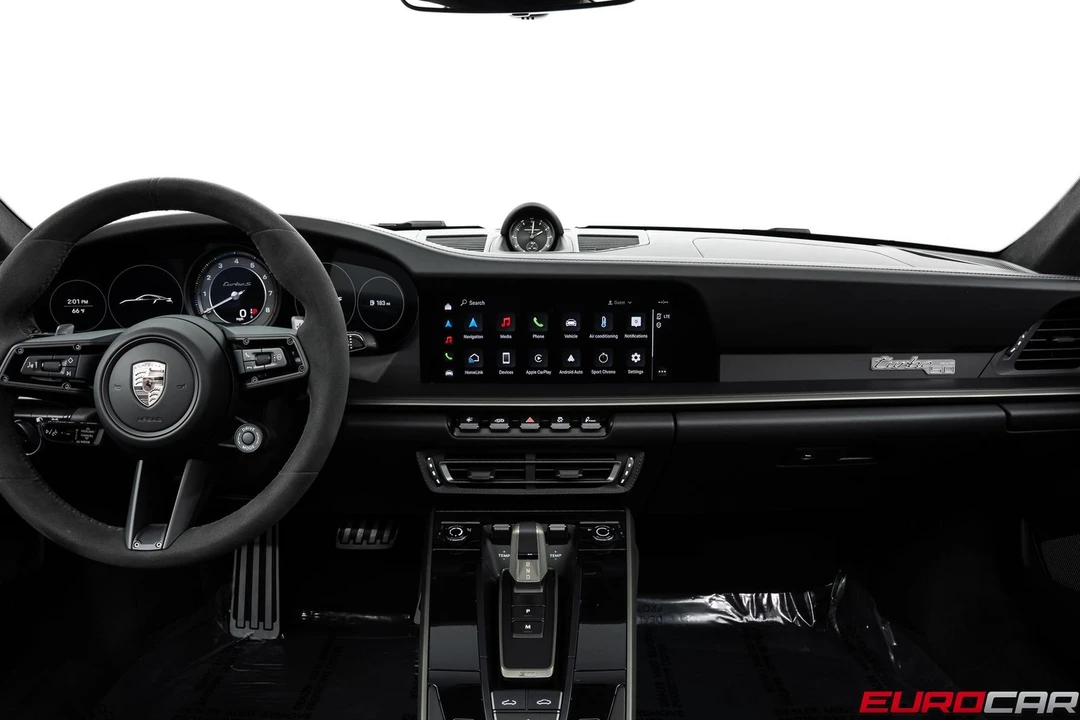 2025 Porsche 992 Turbo - Image 28 of 31
