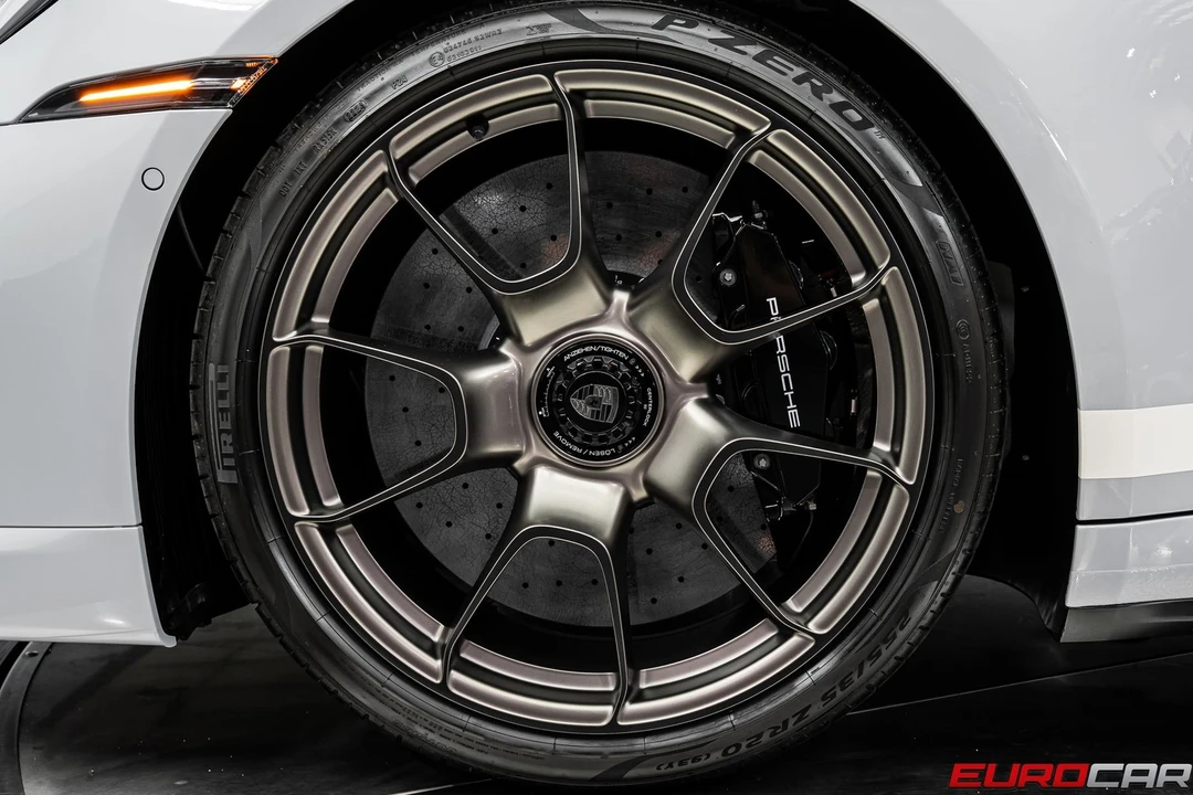 2025 Porsche 992 Turbo - Image 26 of 31