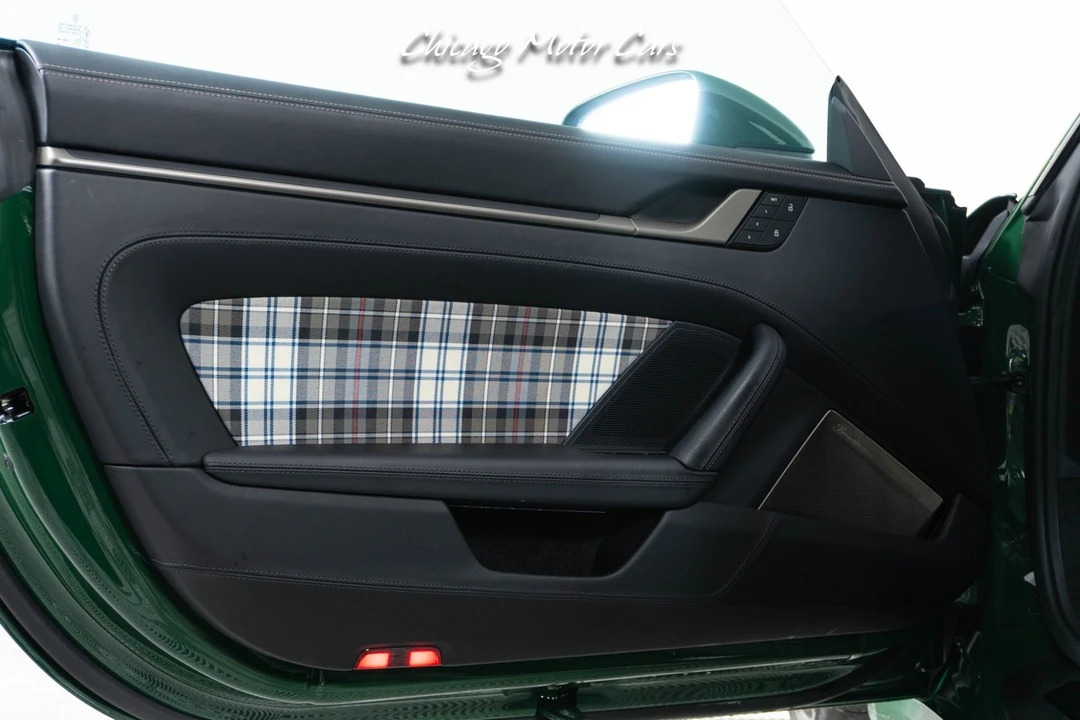 2025 Porsche 992 Turbo - Image 17 of 21