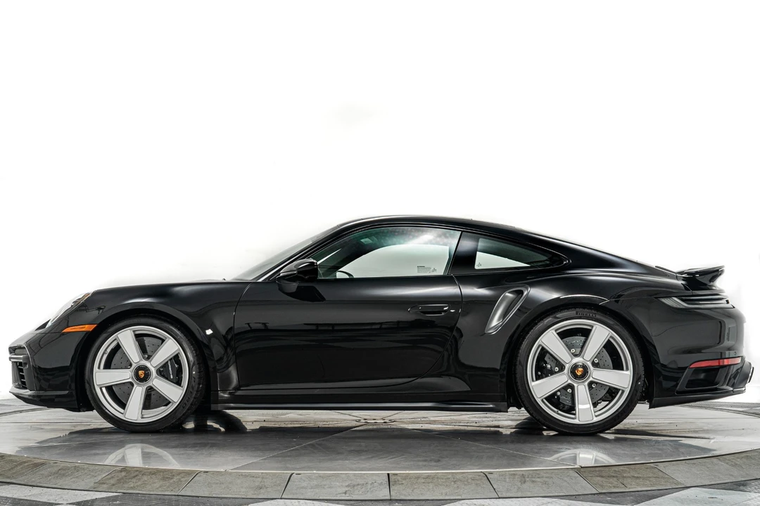 2025 Porsche 992 Turbo - Image 6 of 21