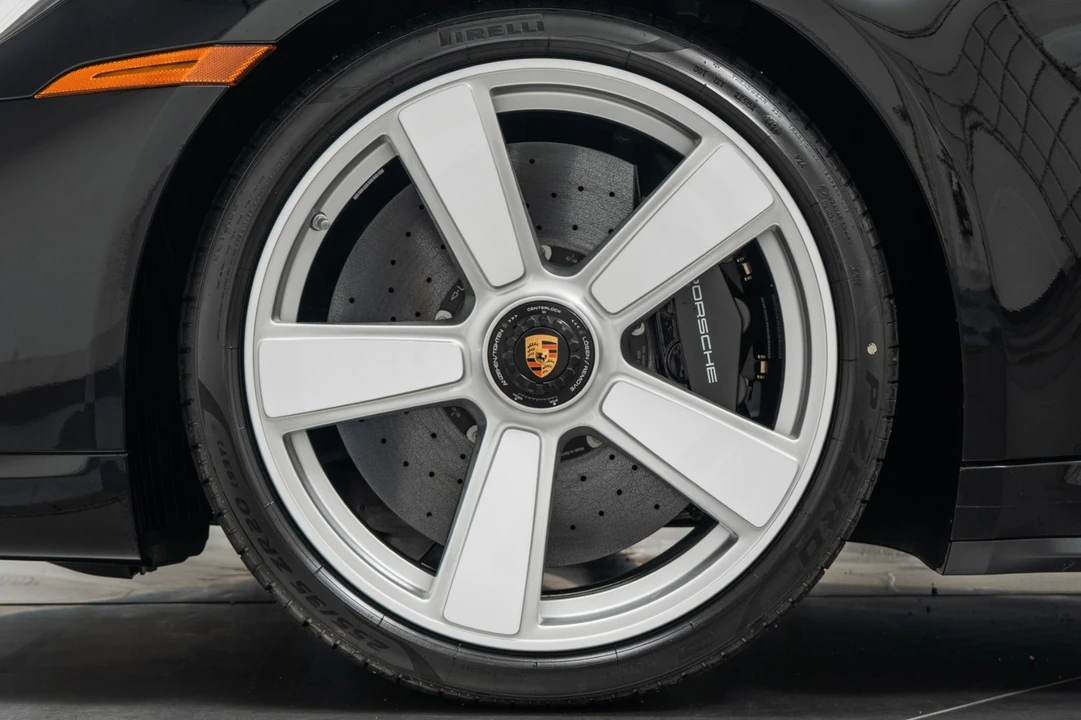 2025 Porsche 992 Turbo - Image 10 of 21