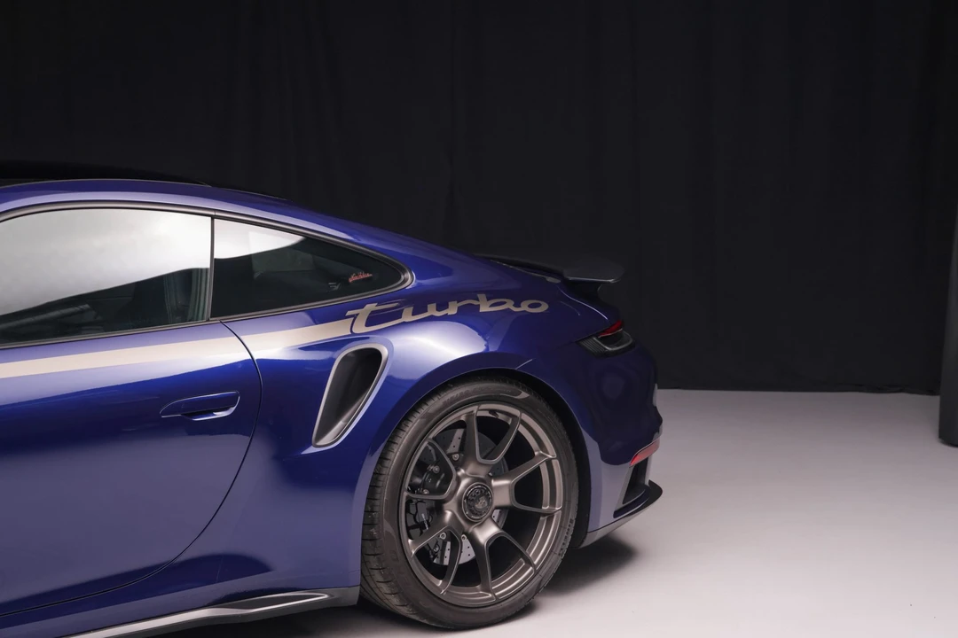 2025 Porsche 992 Turbo - Image 27 of 31