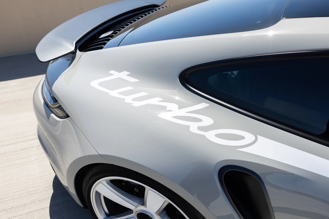 2025 Porsche 992 Turbo - Image 11 of 31