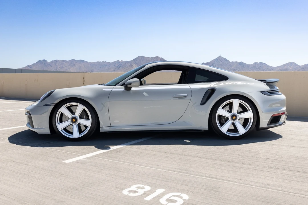 2025 Porsche 992 Turbo - Image 6 of 31