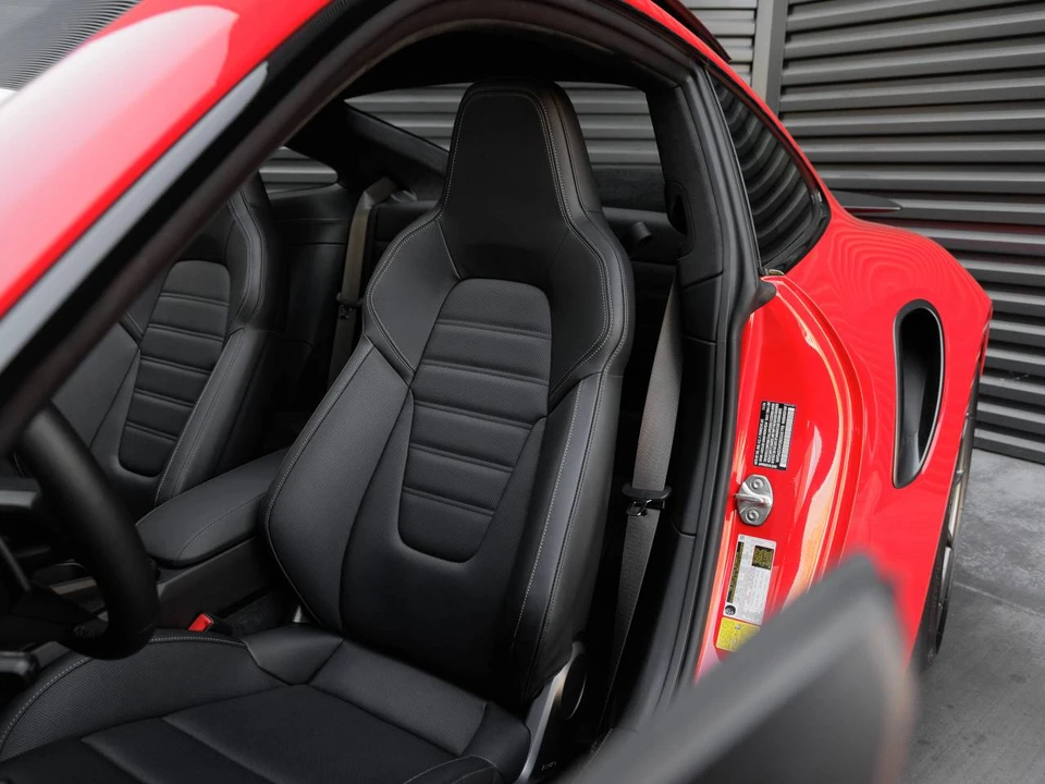 2025 Porsche 992 Turbo S - Image 5 of 5