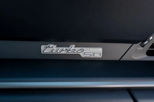 2025 Porsche 992 Turbo - Image 5 of 8